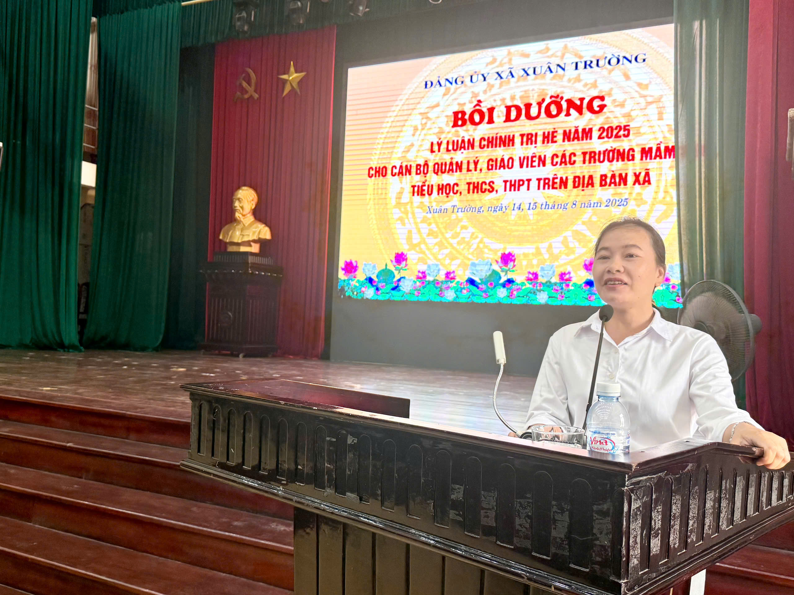 Khai giảng lớp bồi dưỡng lý luận trị hè năm 2025 cho cán bộ quản lý, giáo viên địa bàn xã Xuân Trường